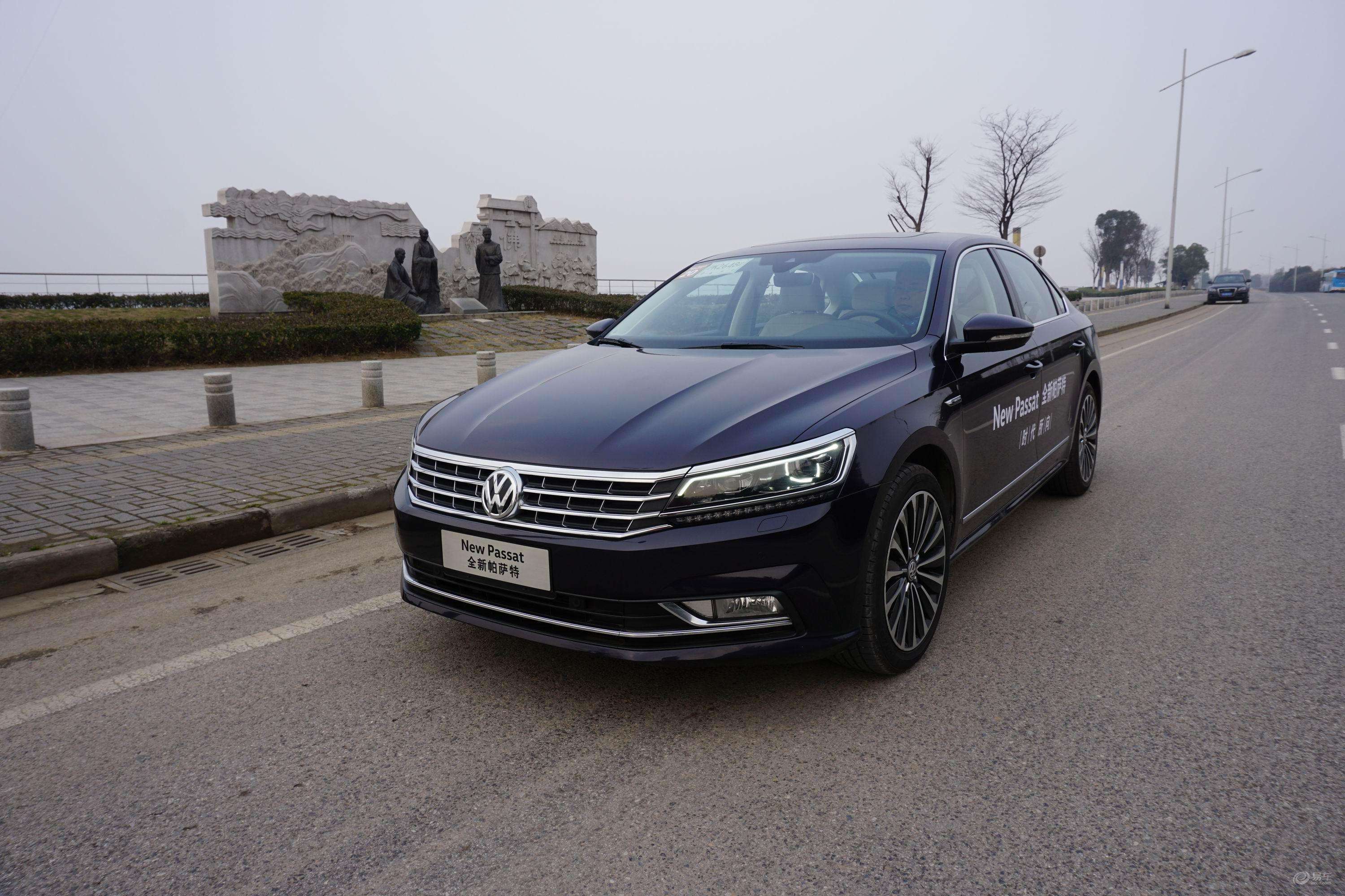 �����_��